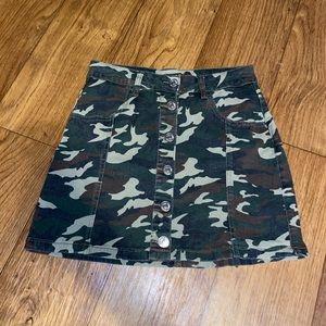 New Almost Famous Camo Skirt